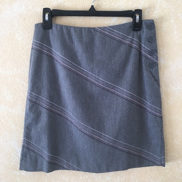 LOFT Dresses & Skirts - Embroidered Skirt